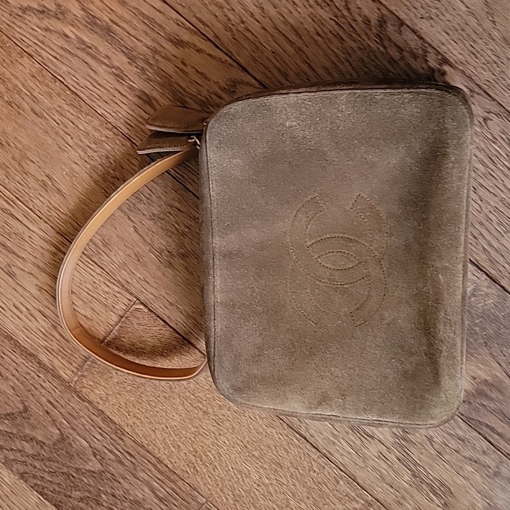 Chanel Vintage brown suede top handle